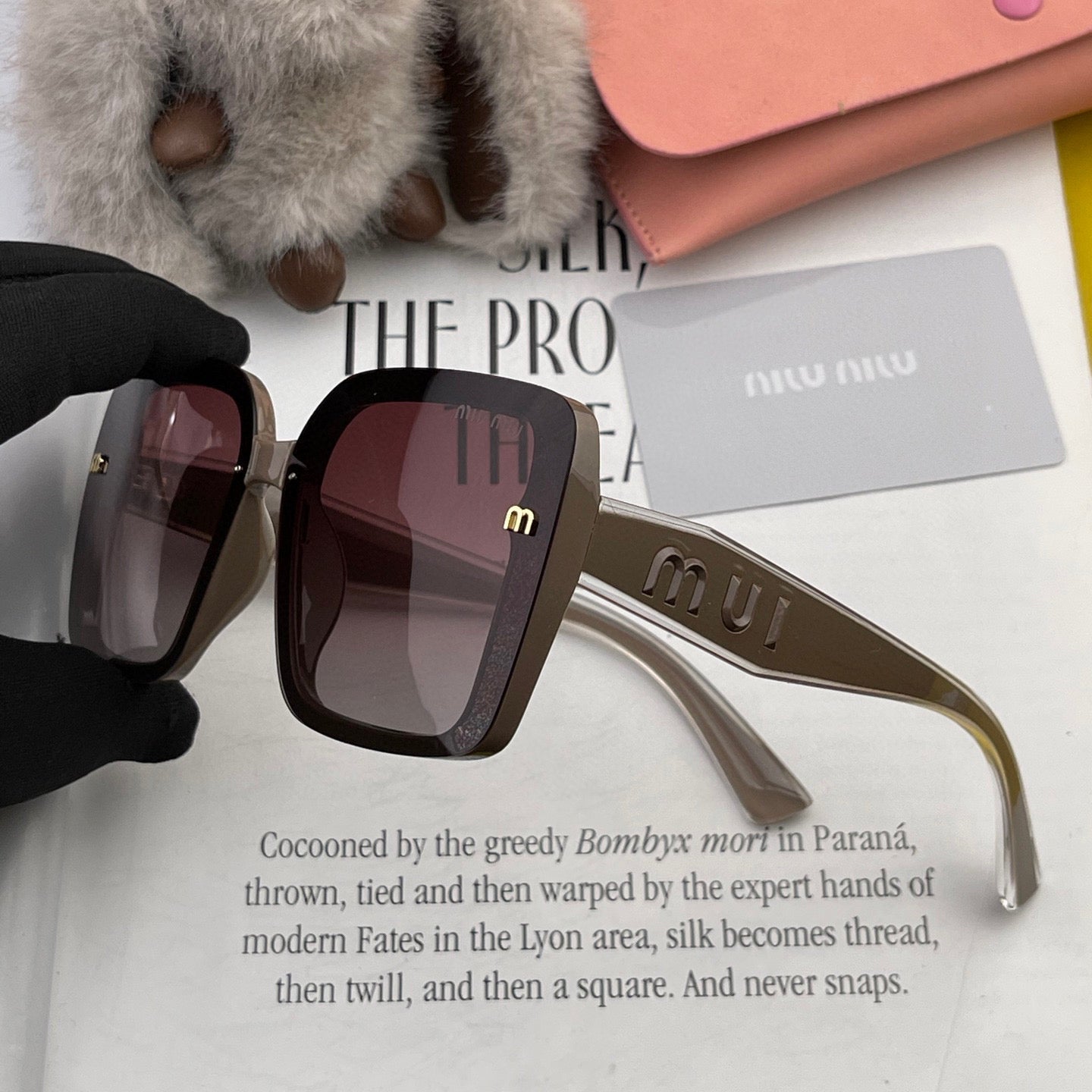 RUNWAY SQUARE SUNGLASSES M5550 IN ACETATE