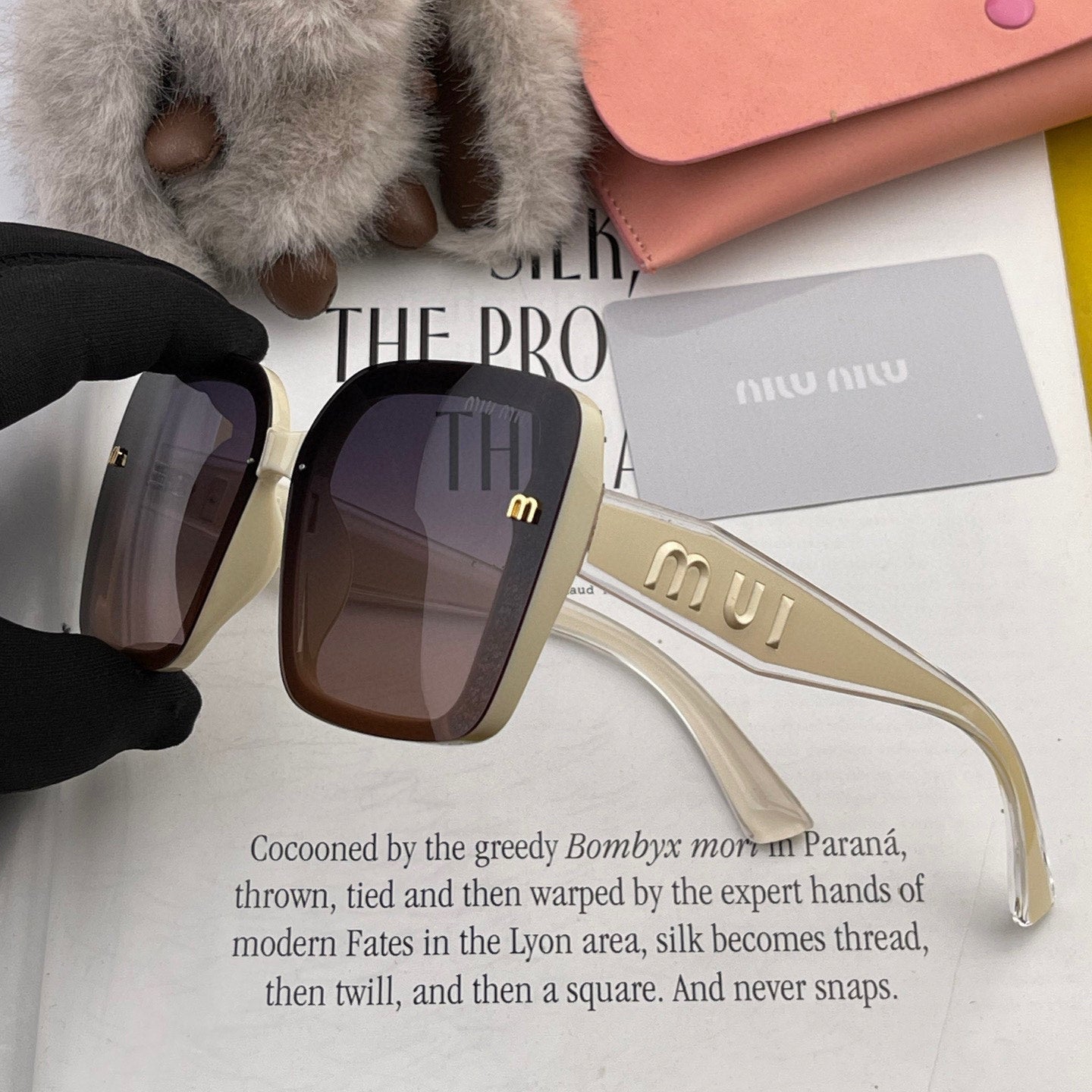 RUNWAY SQUARE SUNGLASSES M5550 IN ACETATE