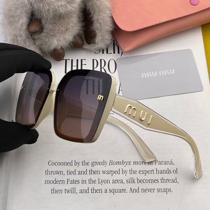 RUNWAY SQUARE SUNGLASSES M5550 IN ACETATE