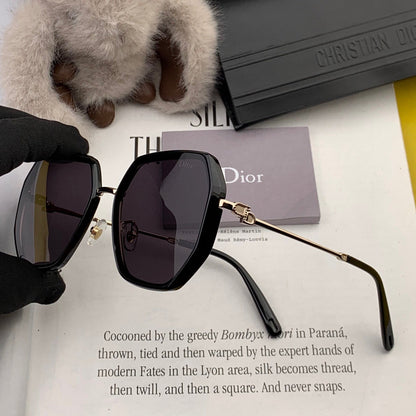 MONTAIGNE SUNGLASS CD8635 IN METAL