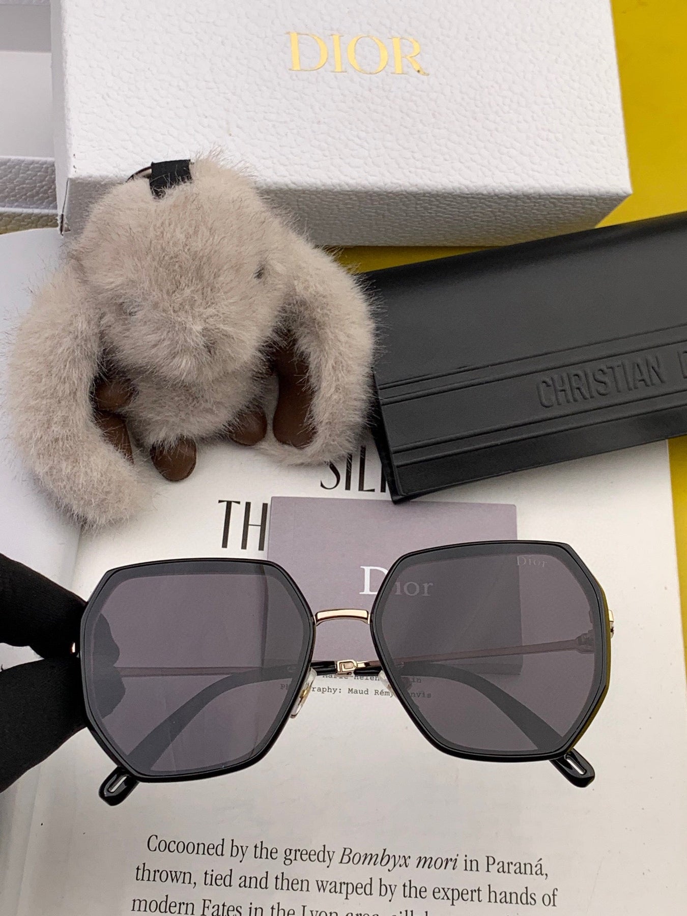 MONTAIGNE SUNGLASS CD8635 IN METAL