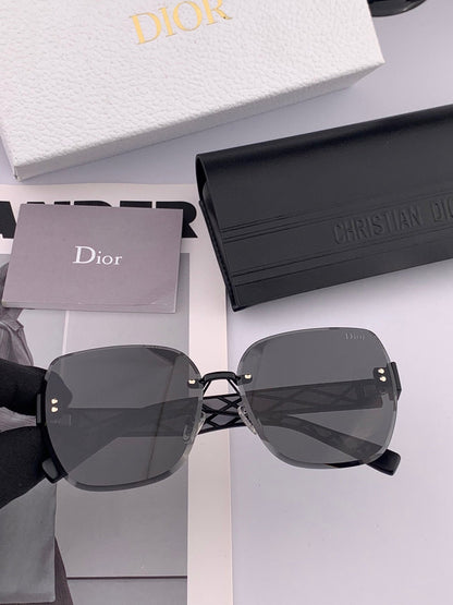 MONTAIGNE SUNGLASS CD4579 IN ACETATE