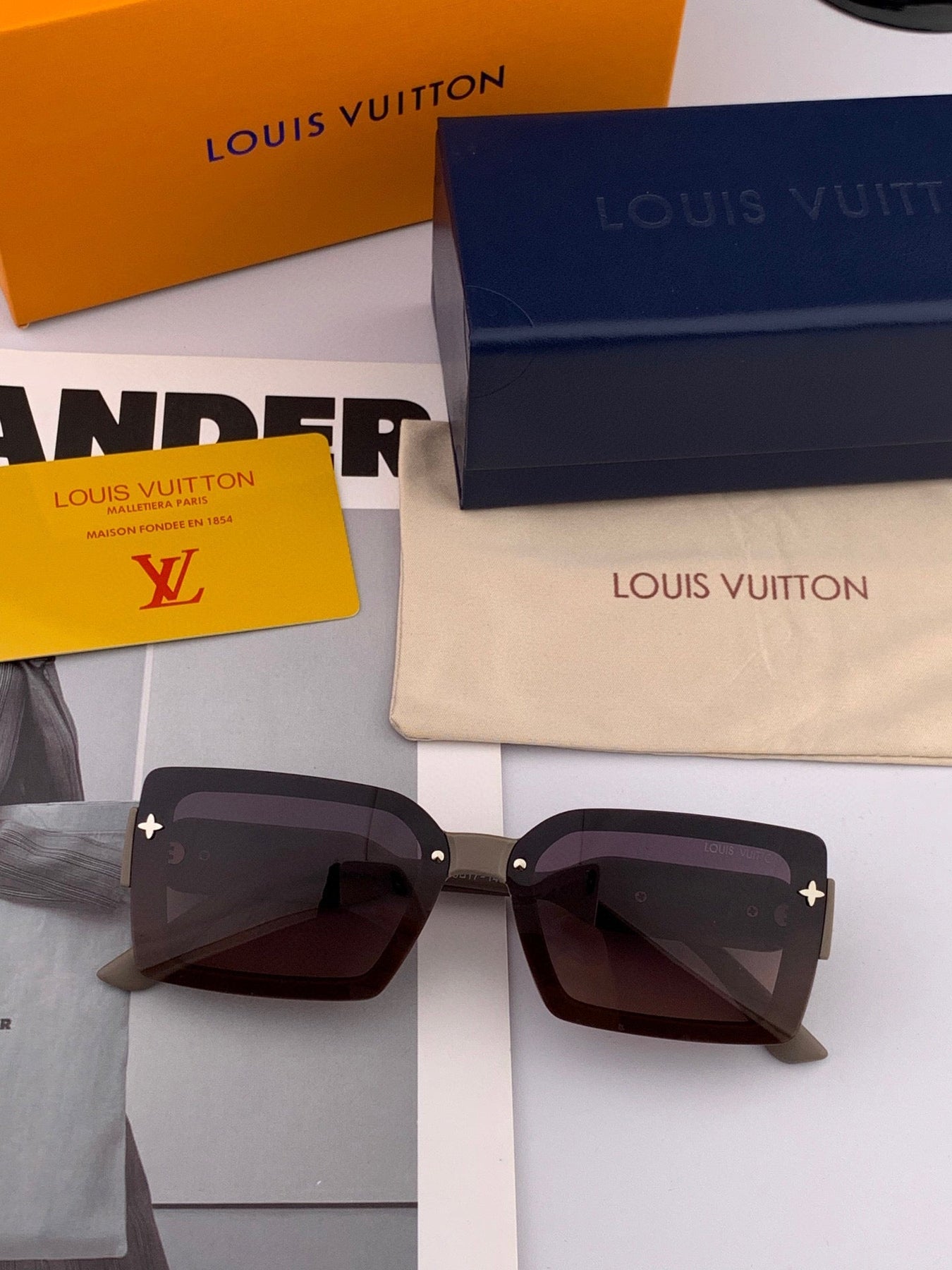 RECTANGLE SUNGLASSES L6771 IN ACETATE