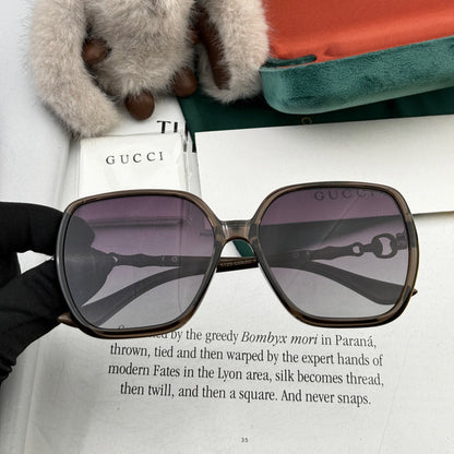 CHAIN LINK DETAIL SQUARE FRAME SUNGLASSES G3612 IN ACETATE