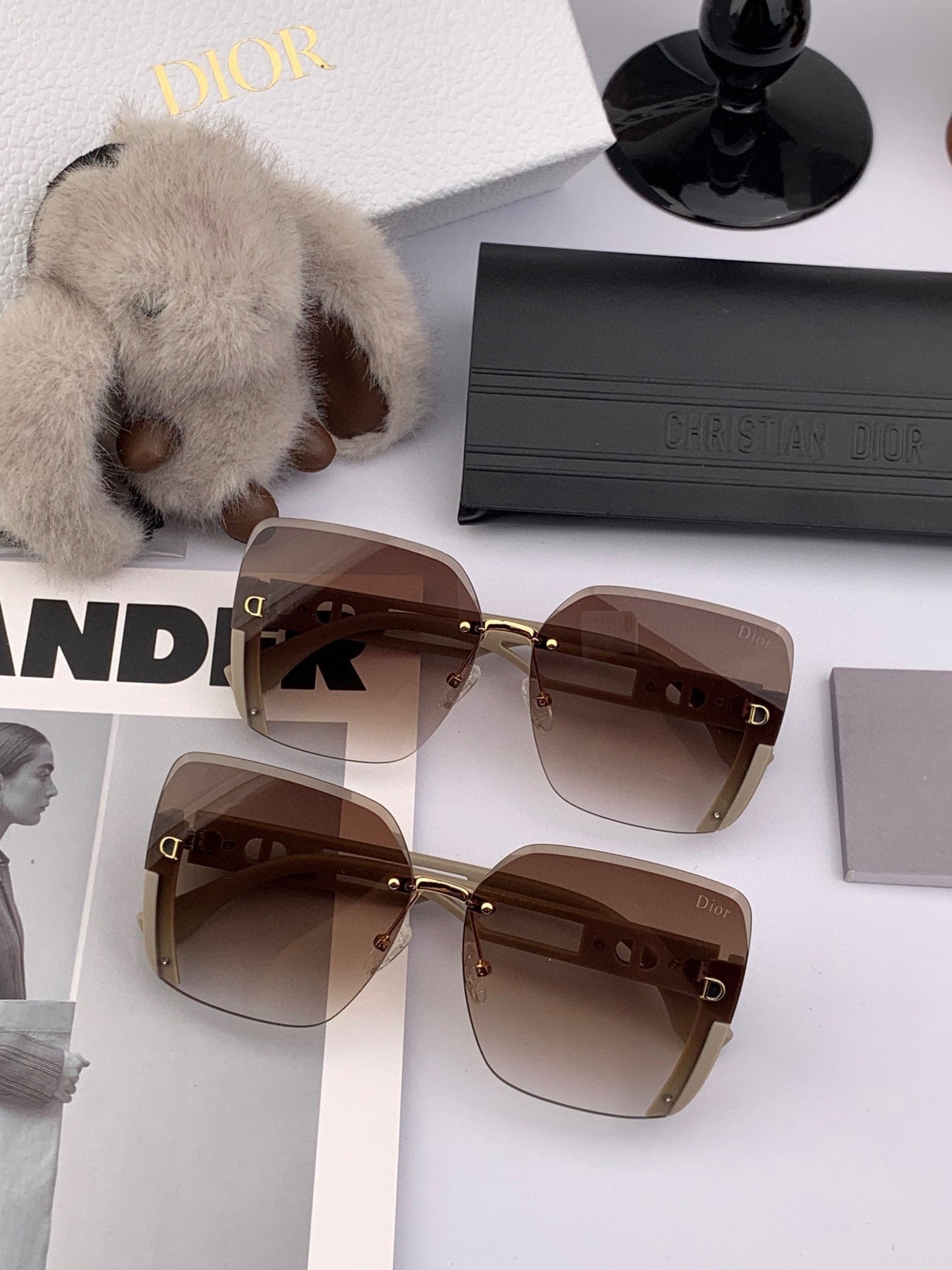 MONTAIGNE SUNGLASS CD6970 IN ACETATE