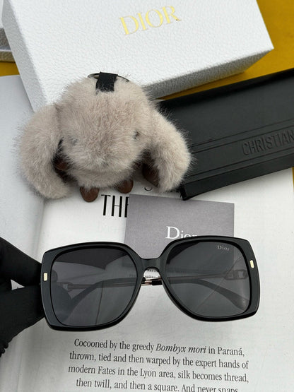 MONTAIGNE SUNGLASS CD9750 IN ACETATE