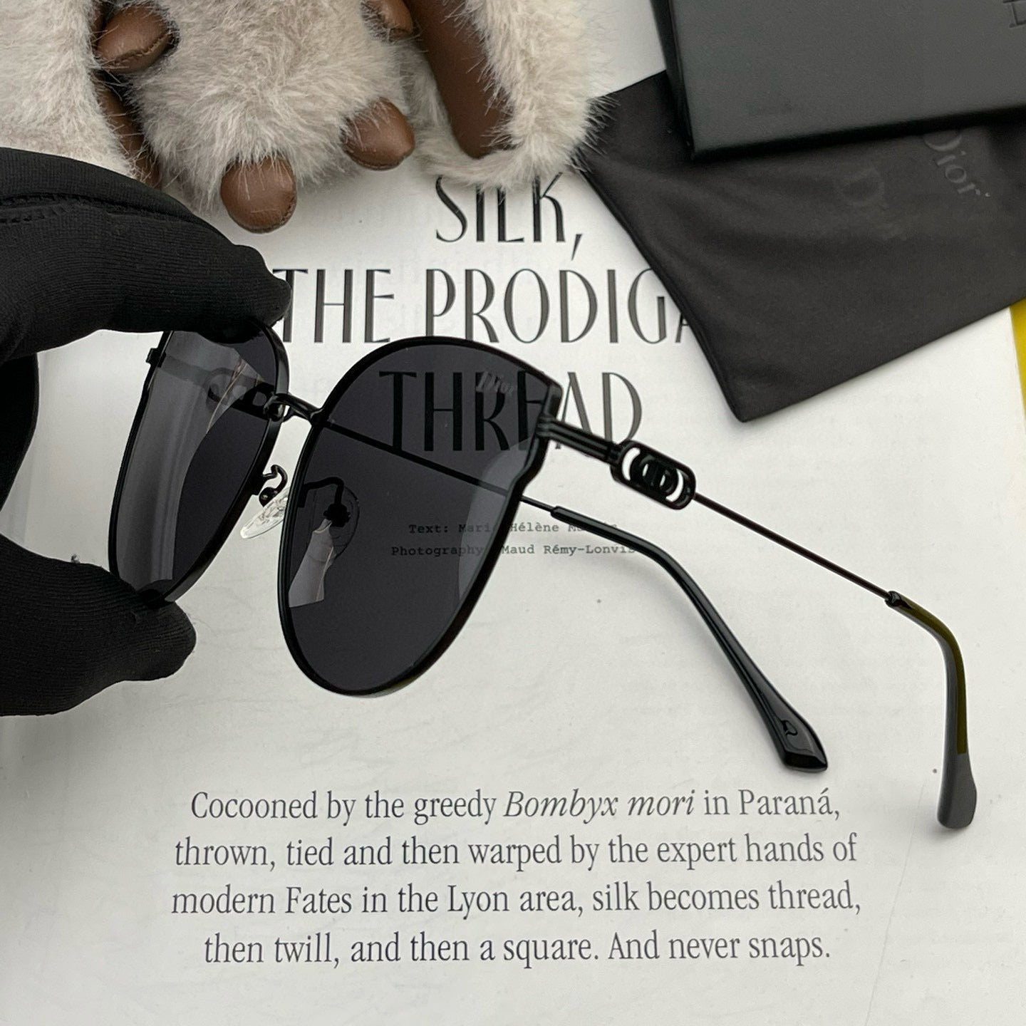 MONTAIGNE SUNGLASS CD4311 IN METAL