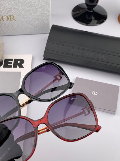 MONTAIGNE SUNGLASS D8266 IN METAL