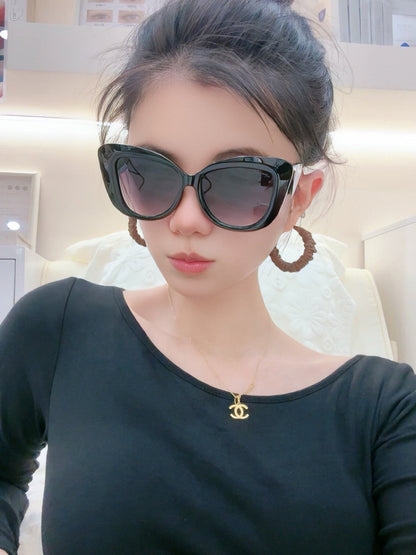 BUTTERFLY SUNGLASSES CH8551 IN ACETATE