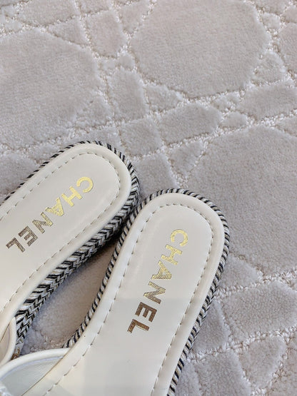 PLATFORM SLIPPERS IN WHITE WOOL AND LAMBSKIN