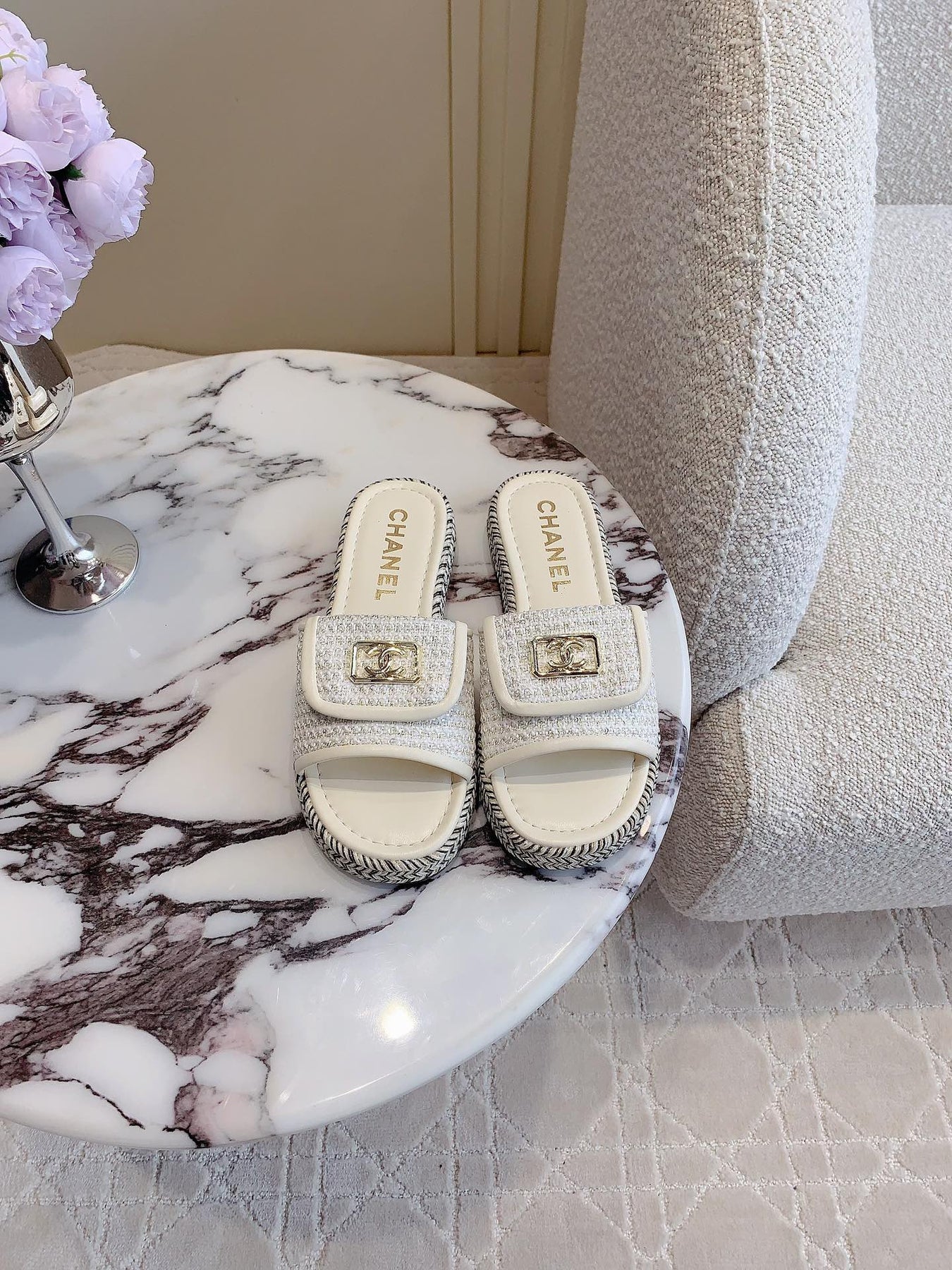 PLATFORM SLIPPERS IN WHITE WOOL AND LAMBSKIN