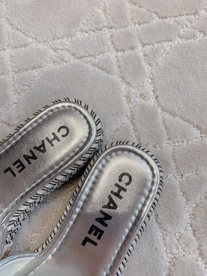 PLATFORM SLIPPERS IN SILVER WOOL AND LAMBSKIN