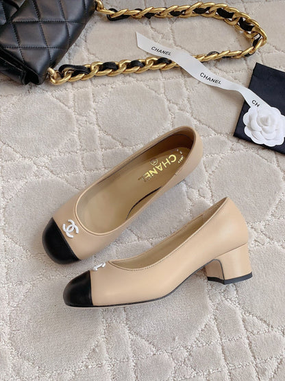 PUMP ROUNG TOE IN BEIGE CREAM MIX BLACK SHEEPSKIN