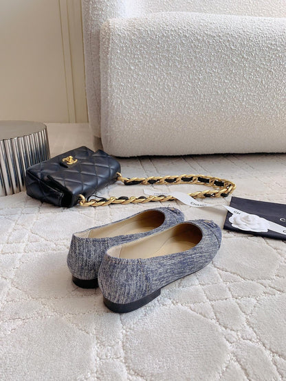 BALLET FLATS IN PIGEON BLUE DENIM