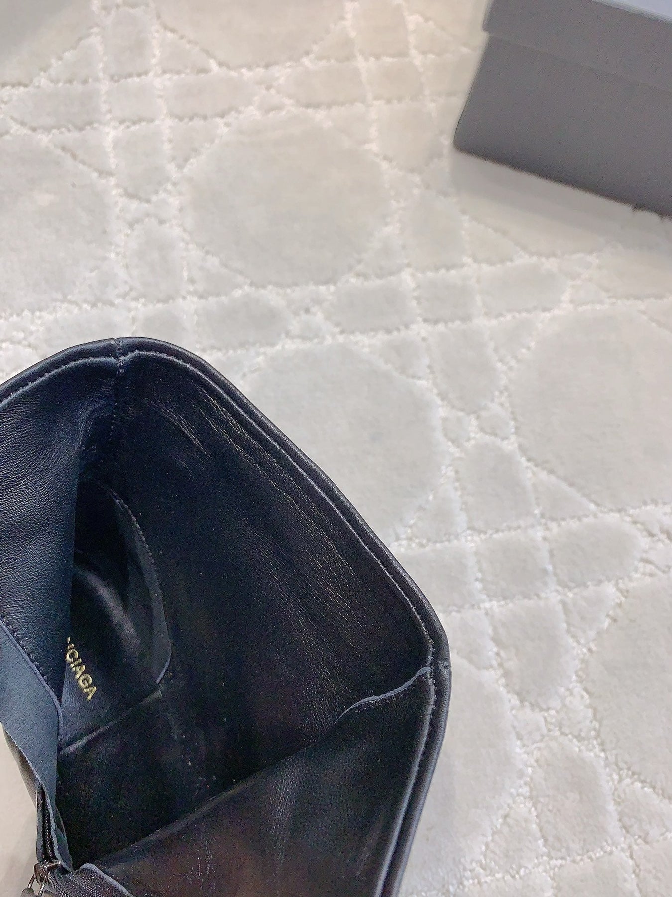 POINTED-TOE HIGH HEEL BOOTS IN BLACK SMOOTH LAMBSKIN