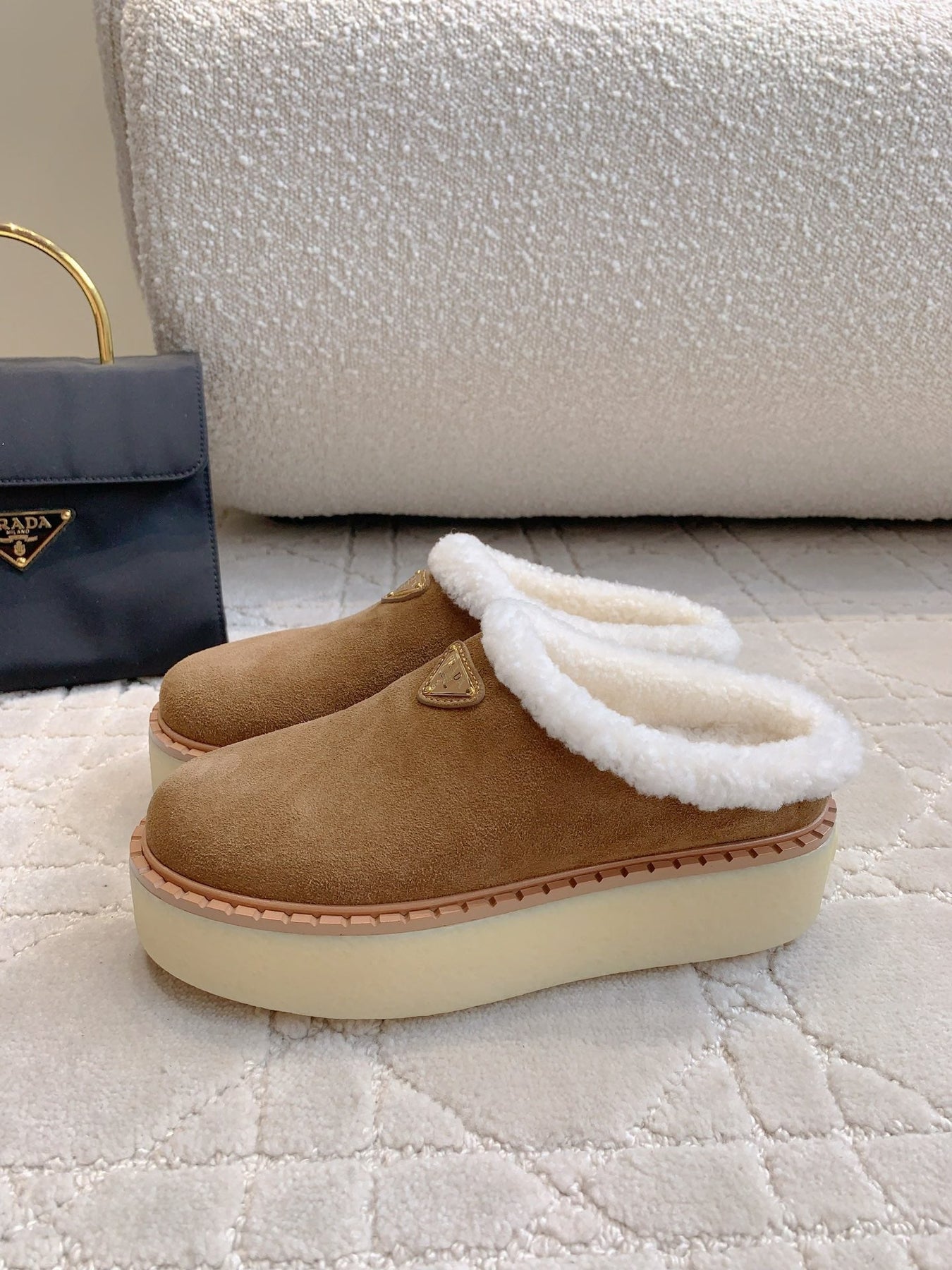 PRA MULES SHEARLING LINING IN TAN SUEDE