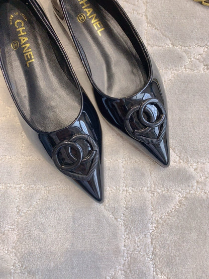 FLAT PUMP 2 CM IN BLACK PATENT CALFSKIN