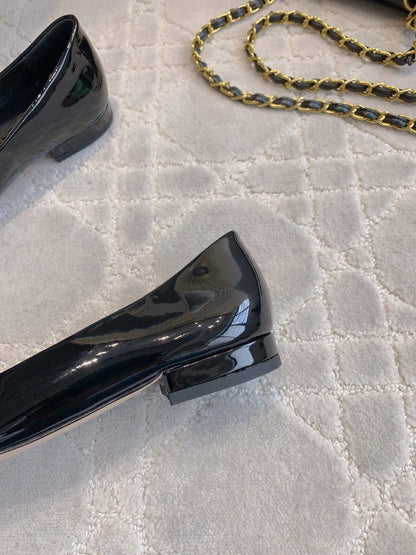 FLAT PUMP 2 CM IN BLACK PATENT CALFSKIN