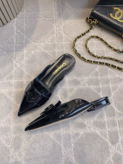 FLAT MULE 2 CM IN BLACK PATENT CALFSKIN