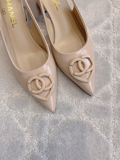 HIGH SLINGBACKS 65 MM IN BEIGE CREAM PATENT CALFSKIN