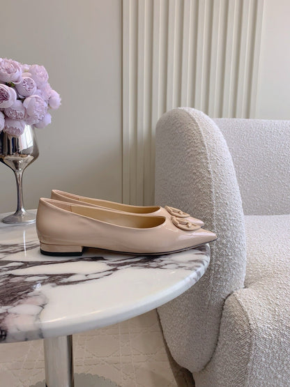 FLAT PUMP 2 CM IN BEIGE CREAM PATENT CALFSKIN