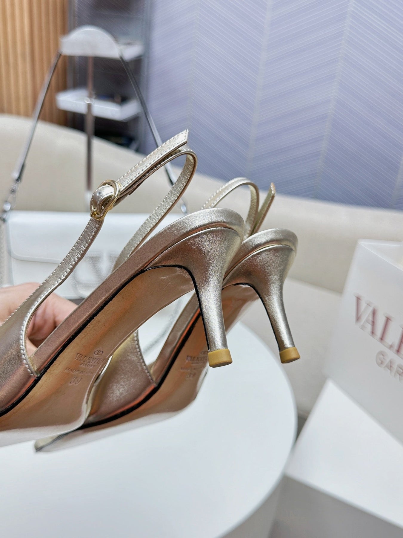 HIGH SLINGBACK 60MM IN GOLD CALFSKIN