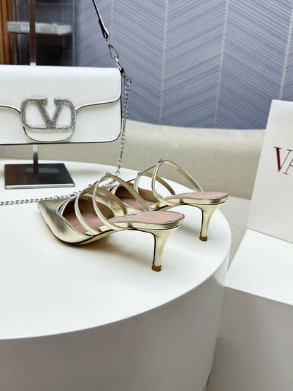 ROCKSTUD WISPY GOLD CALFSKIN MULE 60MM