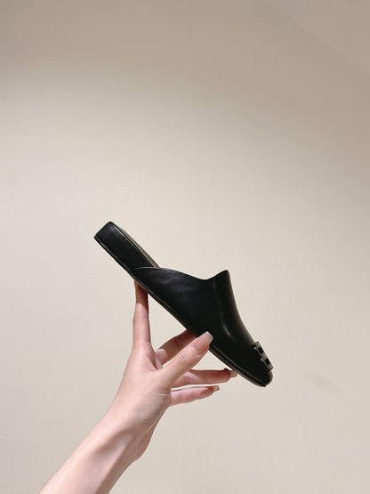 BLACK SHINY LAMBSKIN SQUARE TOE FLAT MULES BLACK BUCKLE