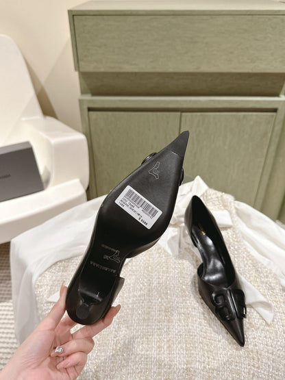 POINTED BB BLACK BUCKLE KITTEN HEEL PUMPS IN BLACK SMOOTH LAMBSKIN