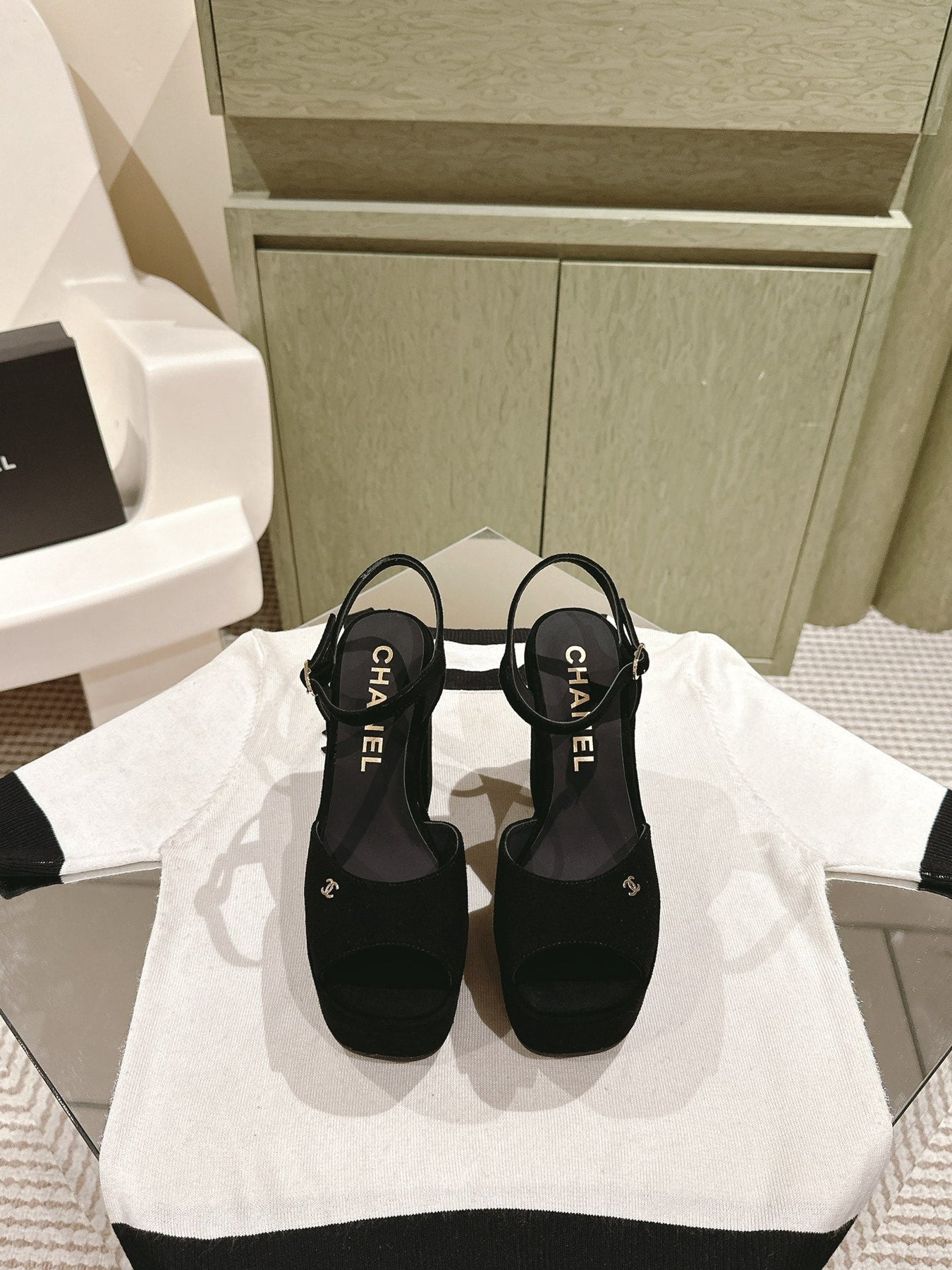 CC HIGH SANDAL BLACK SUEDE CALFSKIN