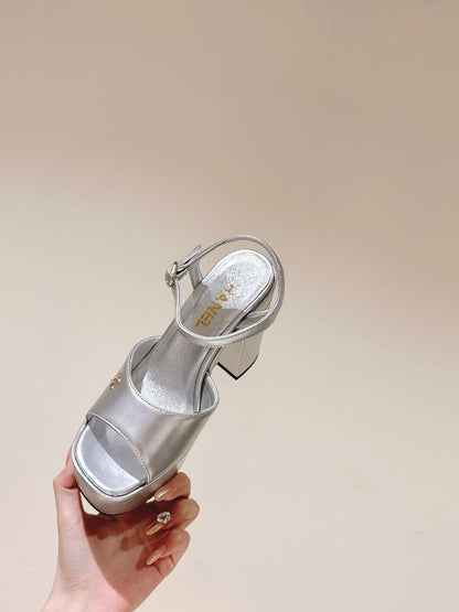 CC HIGH SANDAL SILVER CALFSKIN