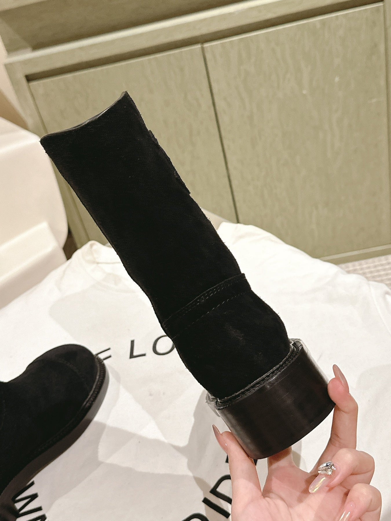 CC SHORT BOOTS BLACK SUEDE CALFSKIN