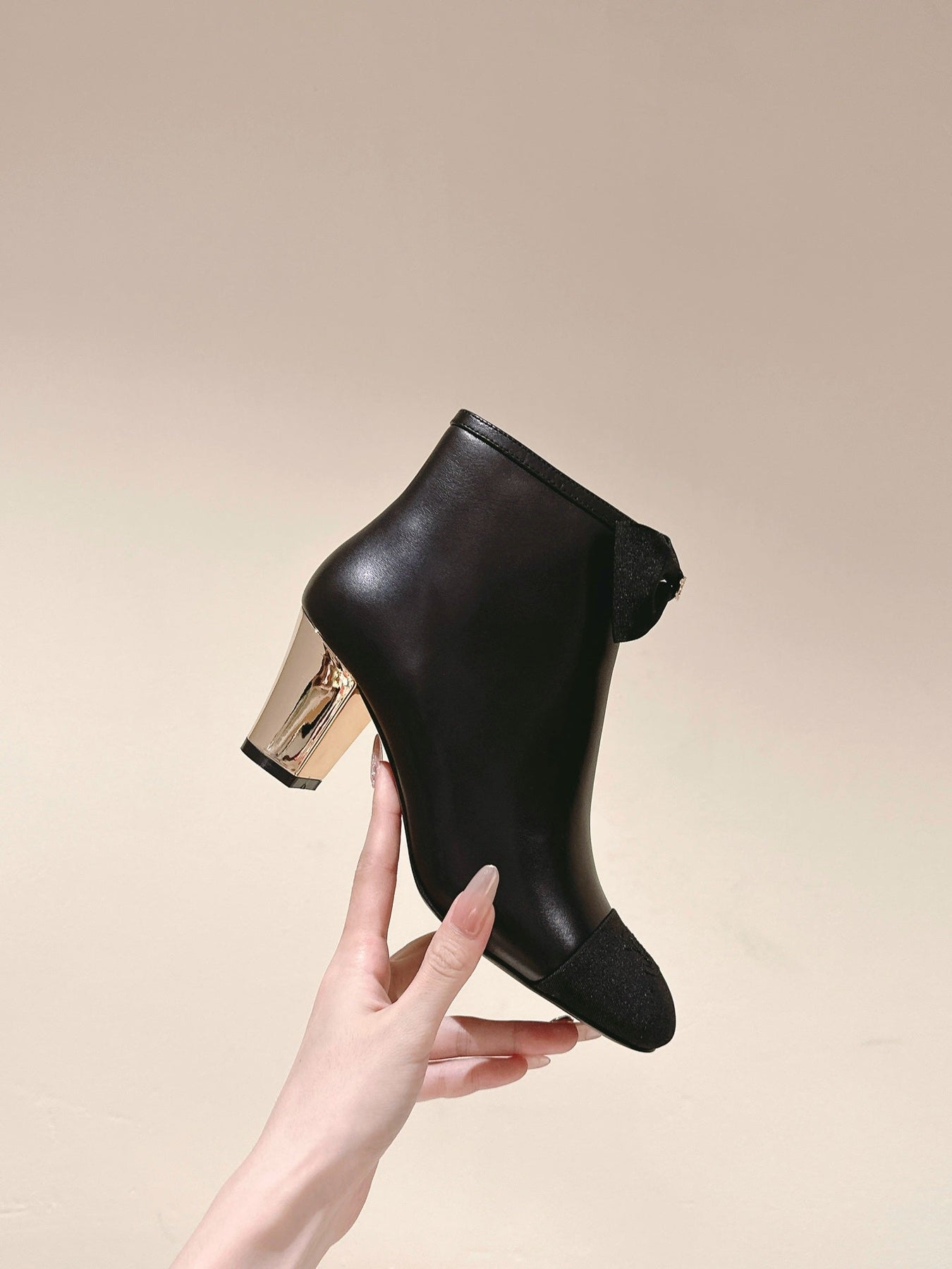 CC SHORT BOOST BLACK PURE LAMBSKIN