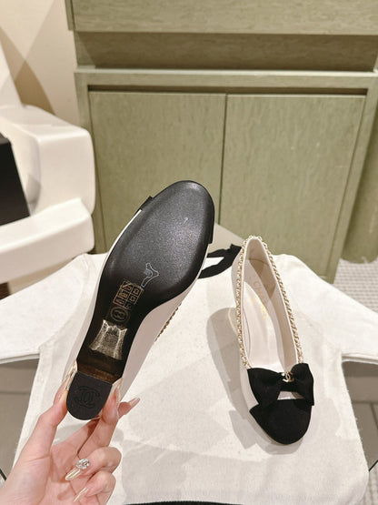 CC HIGH HEELS WHITE CALFSKIN AND FABRIC