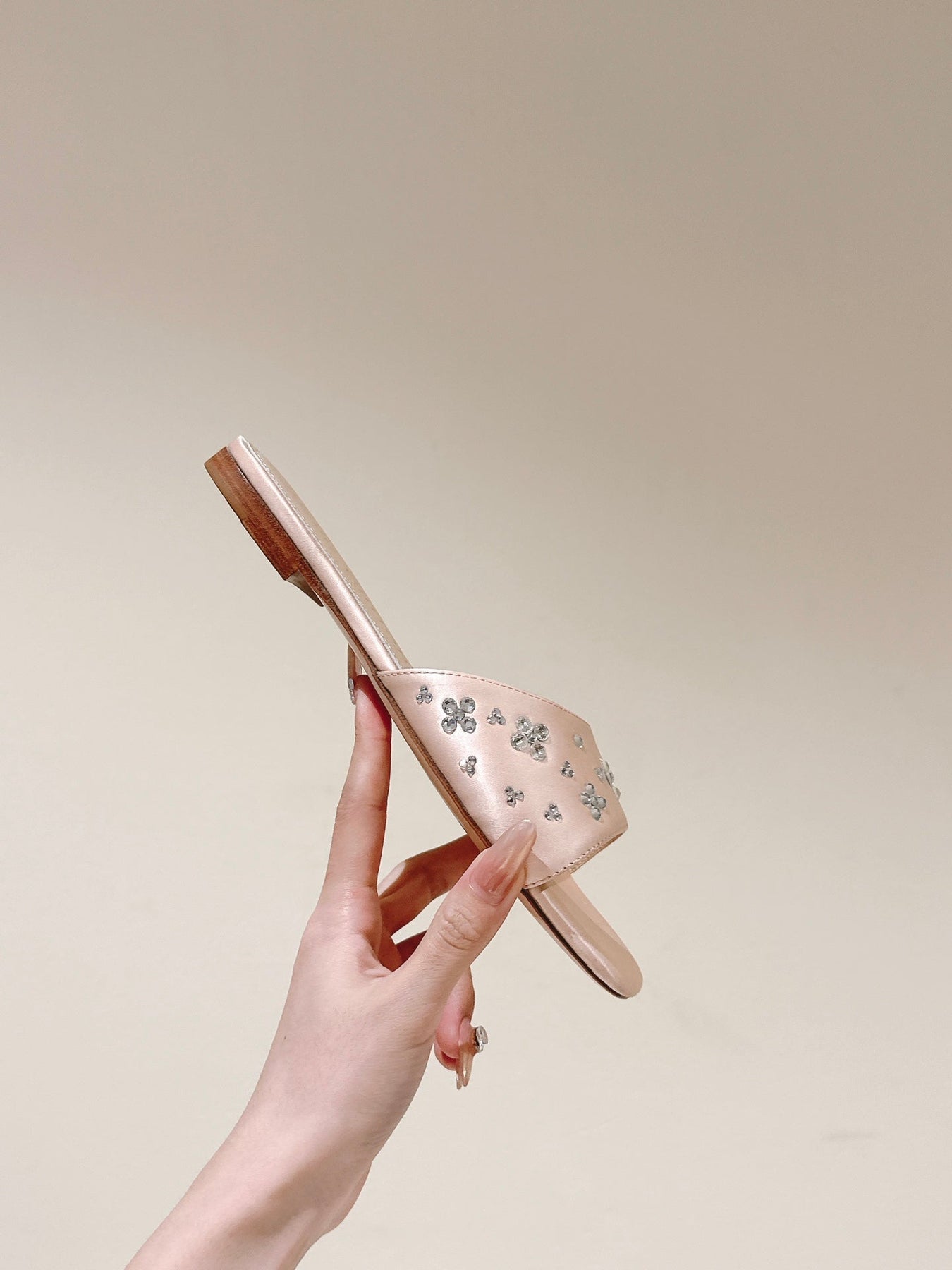 LV WOMEN FLAT MULE IN ALMOND BEIGE SATIN WITH RHINESTONE