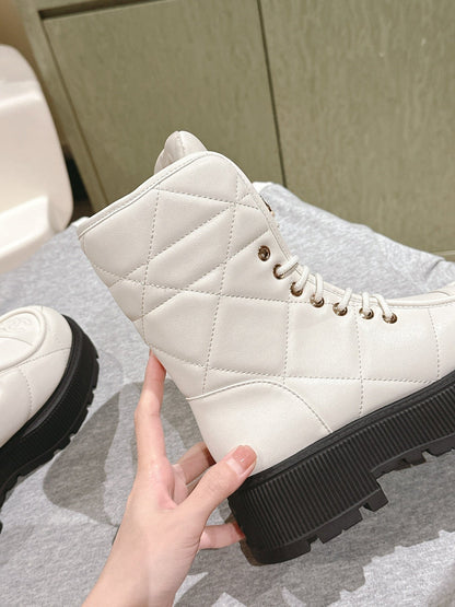 MARTIN BOOTS IN WHITE EMBROIDERED CALFSKIN