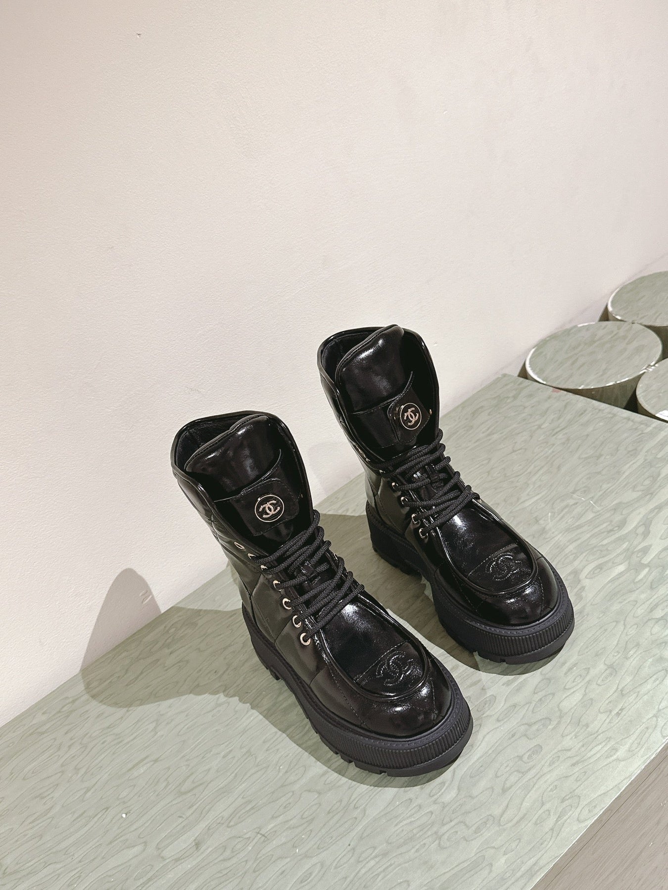 MARTIN BOOTS IN BLACK EMBROIDERED CALFSKIN