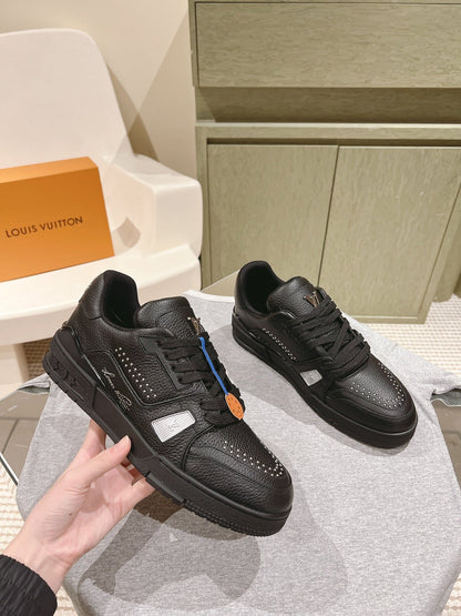 LV TRAINER SNEAKER IN BLACK CALFSKIN