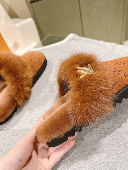 COSY FLAT COMFORT CLOG IN BRONZE BROWN MONOGRAM LAMB WOOL AND MINK FUR