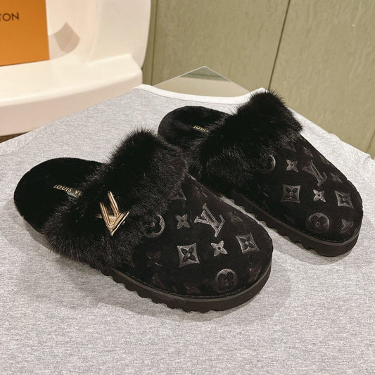 COSY FLAT COMFORT CLOG IN BLACK MONOGRAM LAMB WOOL AND MINK FUR