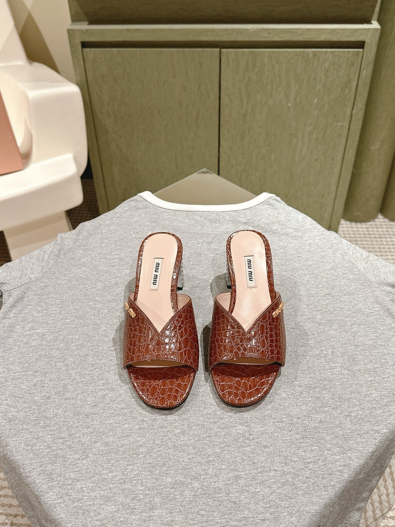 JEWELLED HEEL 55 MULE SANDALS IN RUSET BROWN CALFSKIN