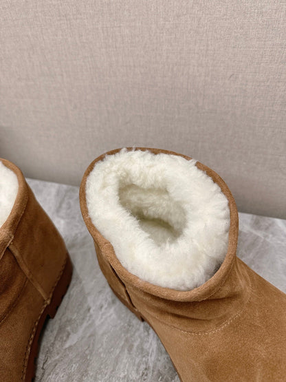 ALASKA BOOTIE IN CIDER BROWN SUEDE AND WOOL LINING