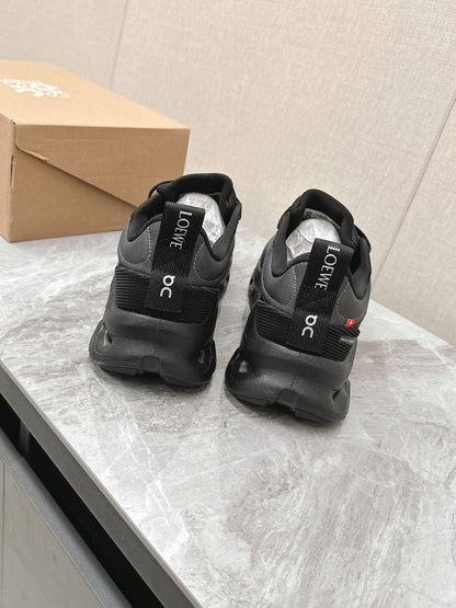 RUN SNEAKER IN BLACK SUEDE AND MESH FABRIC