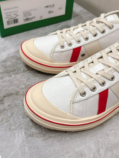 ELIOT SNEAKER IN WHITE MIX CHERRY RED CANVAS AND CALFSKIN