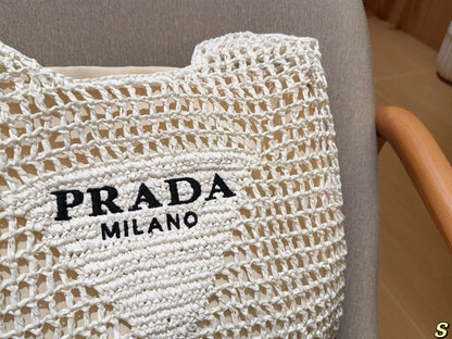 BLACK EMBROIDED LOGO TOTE BAG 38 IN WHITE WOVEN RAFFIA