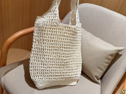BLACK EMBROIDED LOGO TOTE BAG 38 IN WHITE WOVEN RAFFIA