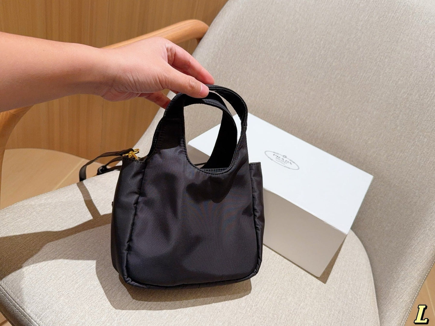 MINI BOW TOTE BAG 18 IN BLACK FABRIC