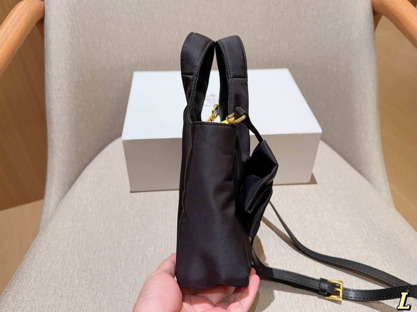 MINI BOW TOTE BAG 18 IN BLACK FABRIC