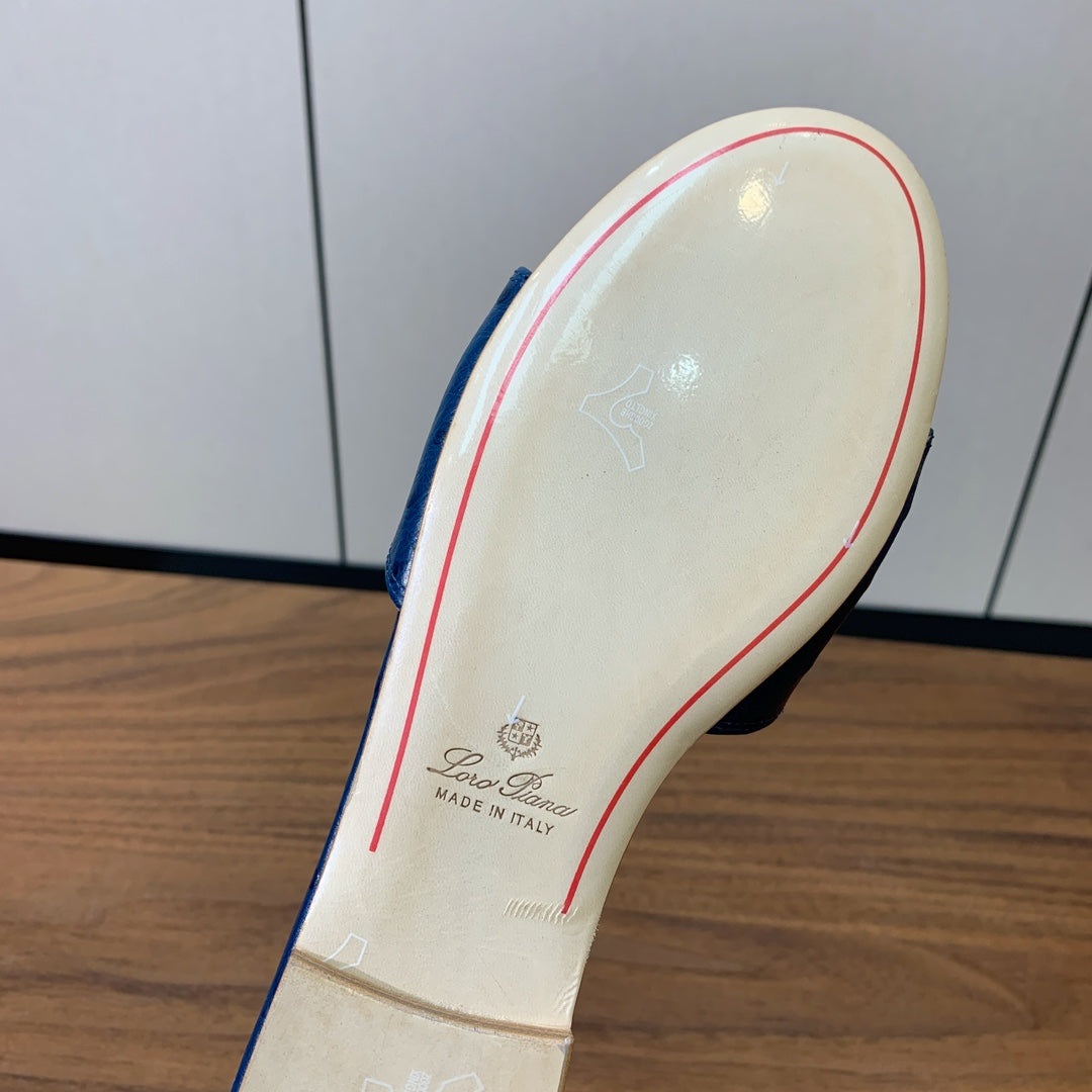 FLAT SLIPPERS IN NAVY BLUE LAMBSKIN OSTRICH SKIN