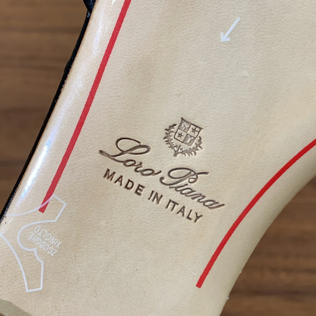 FLAT SLIPPERS IN BLACK LAMBSKIN OSTRICH SKIN